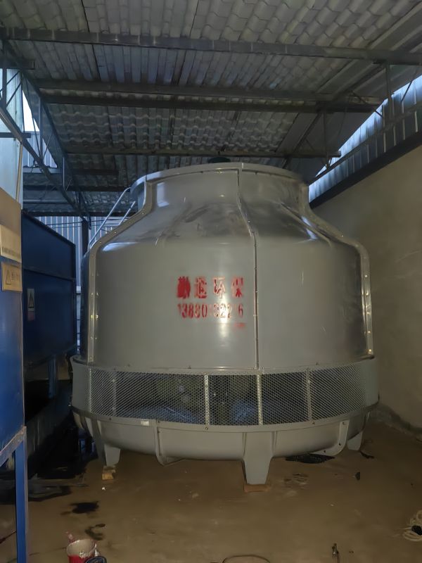 眉山<strong>200t玻璃钢冷却塔</strong>
